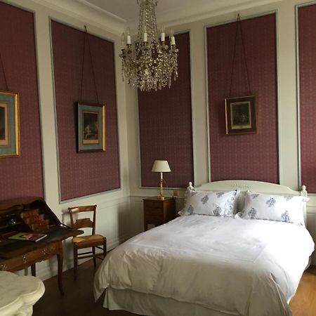Entre Cour Et Jardin Bed & Breakfast อาร์ราส ภายนอก รูปภาพ