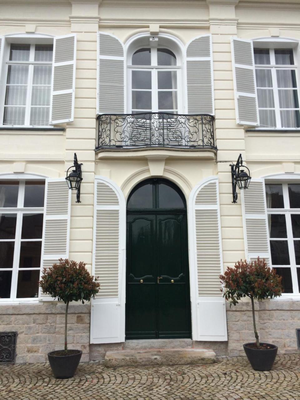 Entre Cour Et Jardin Bed & Breakfast อาร์ราส ภายนอก รูปภาพ